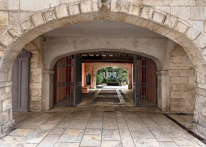 Maison Des AmbassadeursHotel la Rochelle